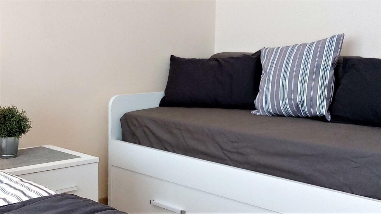 Lovely, Charming And Quiet Apartment In The Centre Air Conditioned And Free Private Garage コモ エクステリア 写真