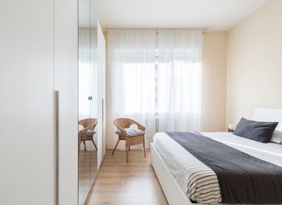 Lovely, Charming And Quiet Apartment In The Centre Air Conditioned And Free Private Garage コモ エクステリア 写真